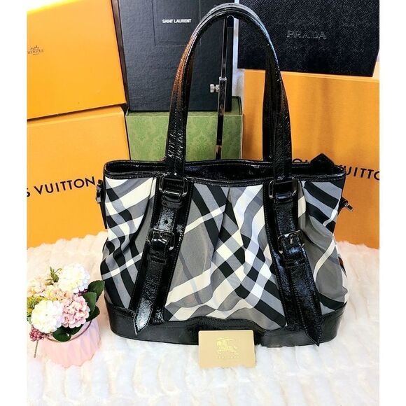 Burberry Grey and Black Nova Check Patent Leather Shoulder Bag - Picture 1 of 16